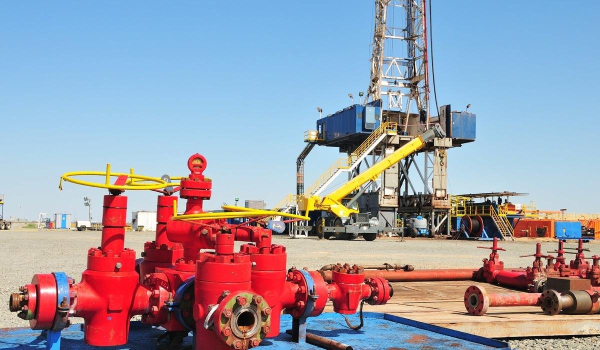 Oil Drilling & Refinery Equipment